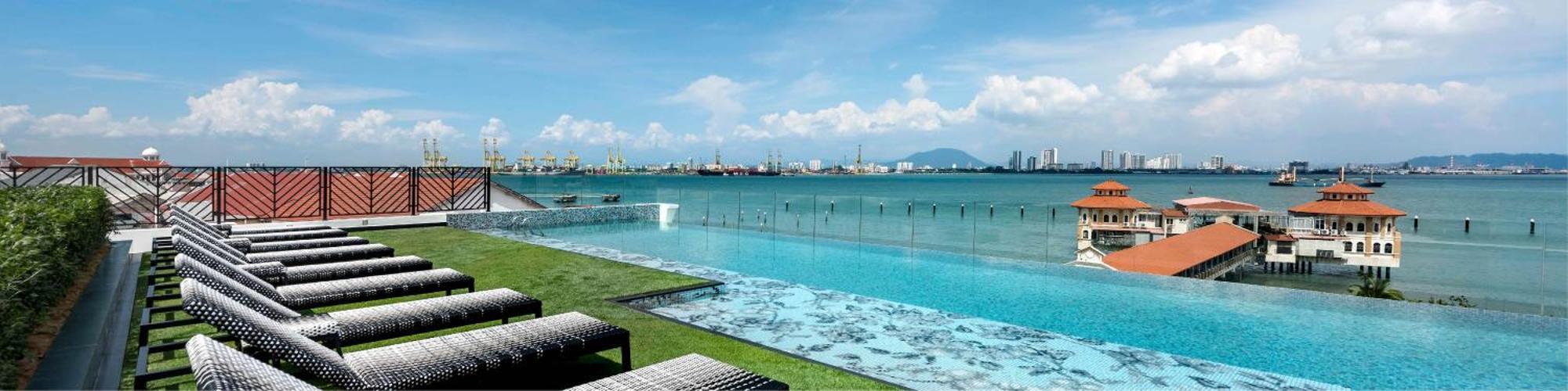 槟城众望酒店 乔治敦 外观 照片 View of the pool at the Westin